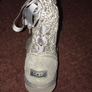 Ugg isla bootie